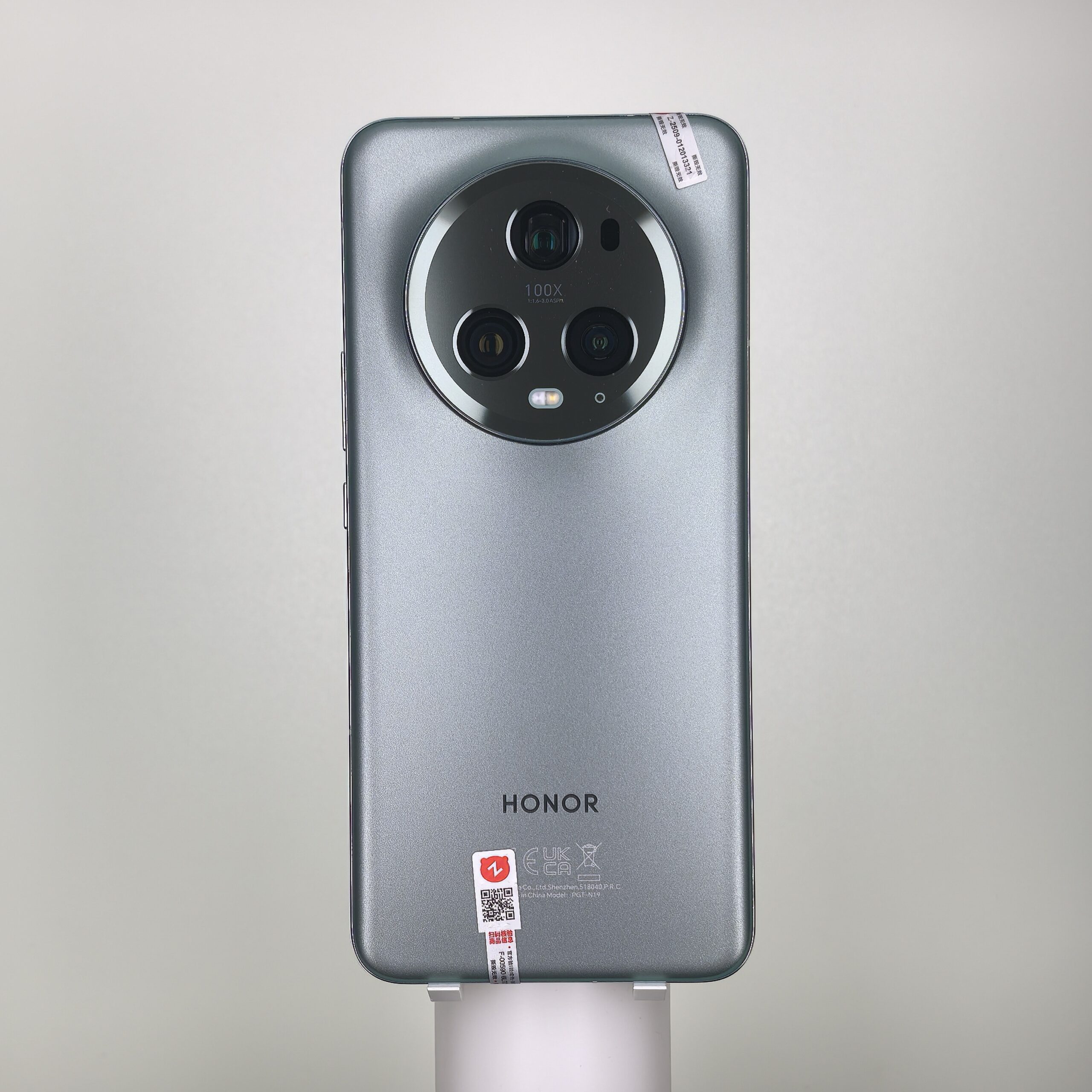 Honor Magic 5 Pro